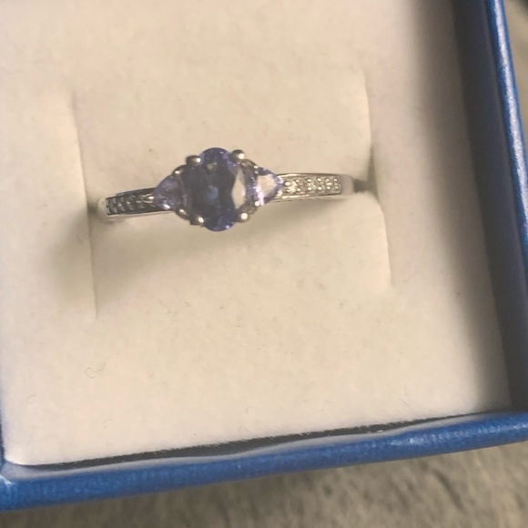 Genuine oval & trillion cut tanzanite zircon ring - Picture 5 of 14
